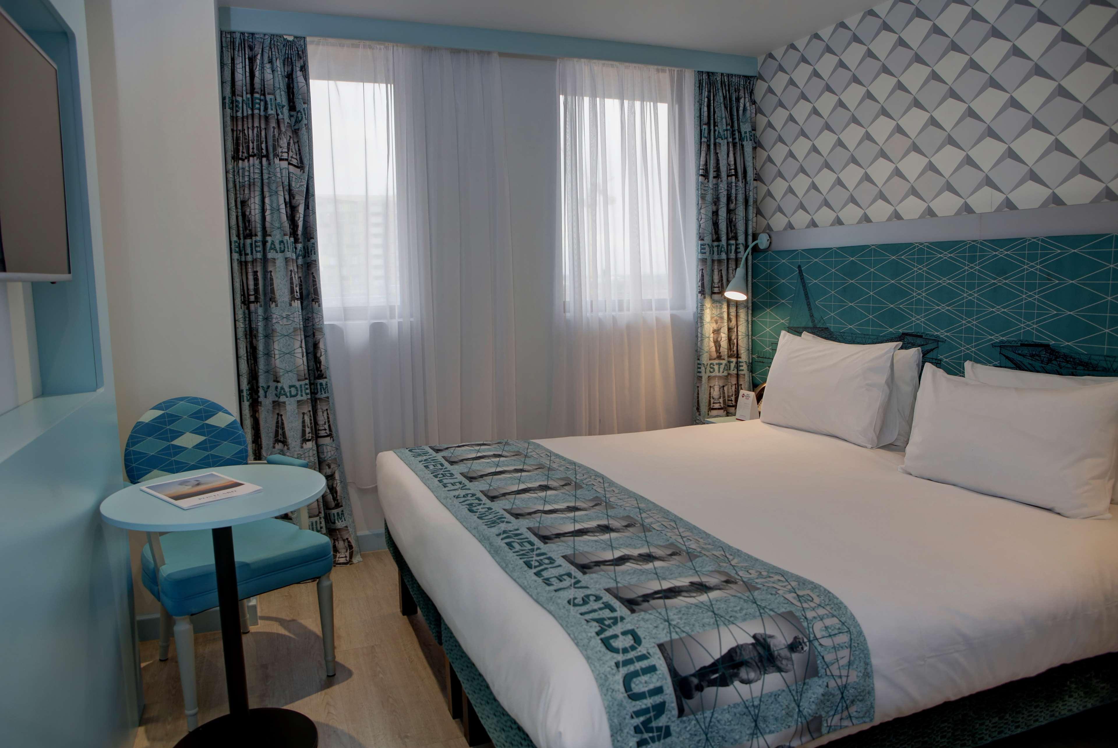 Best Western Plus Woodstock Inn & Suites Bagian luar foto