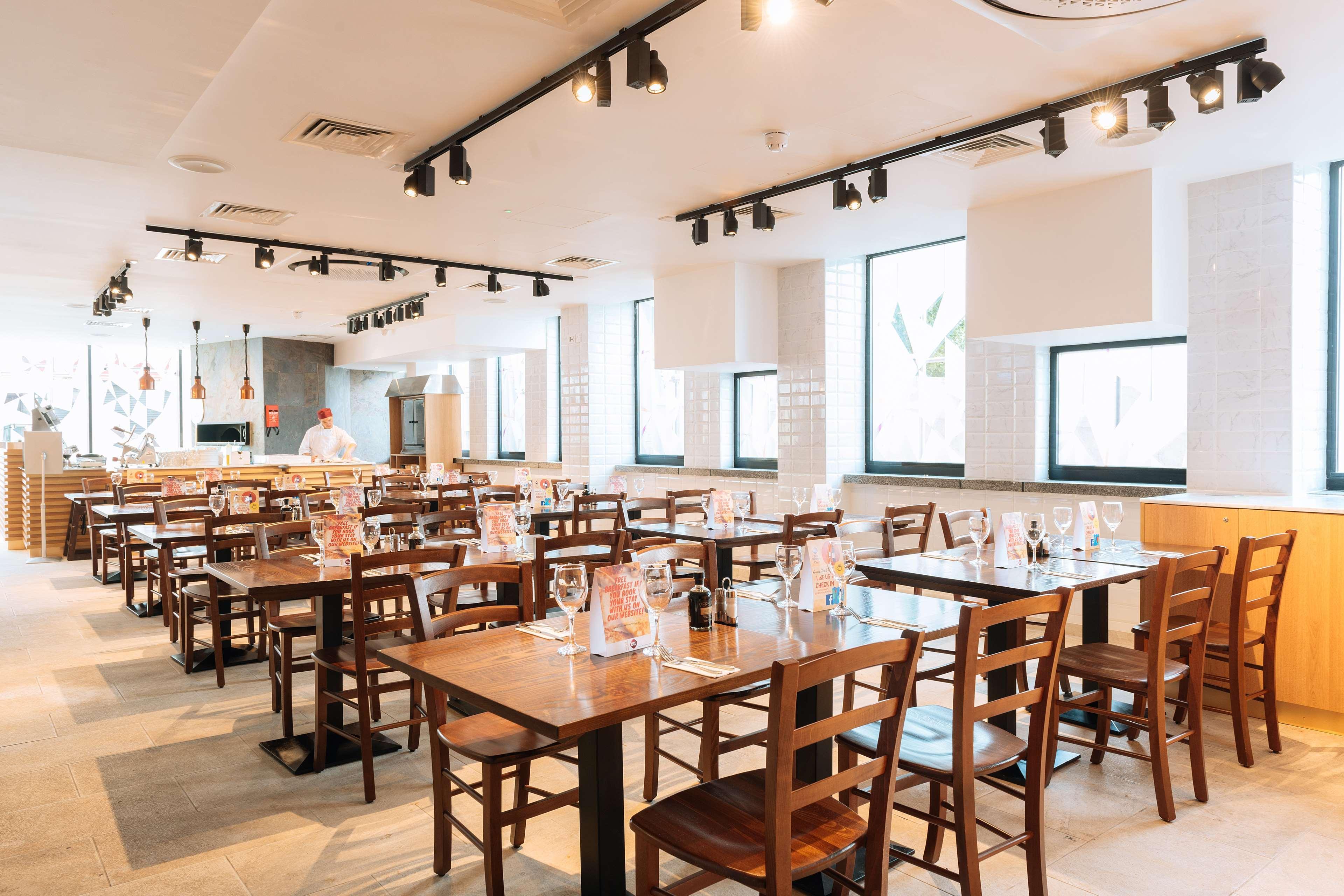 Best Western Plus Woodstock Inn & Suites Bagian luar foto