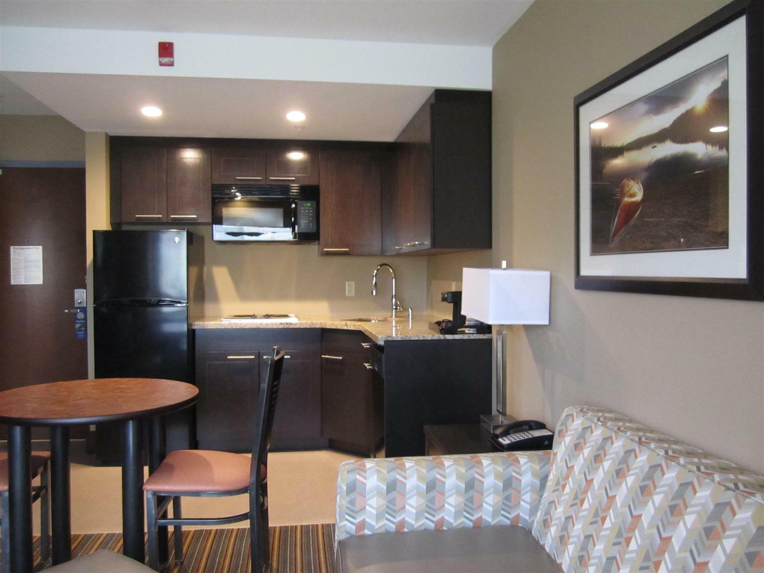 Best Western Plus Woodstock Inn & Suites Bagian luar foto